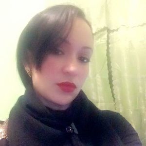 Meet your Posher, Josefina rosario